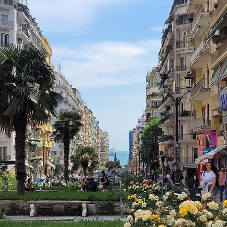 Flowery Penthouse In City Centre Of سالونيك المظهر الخارجي الصورة