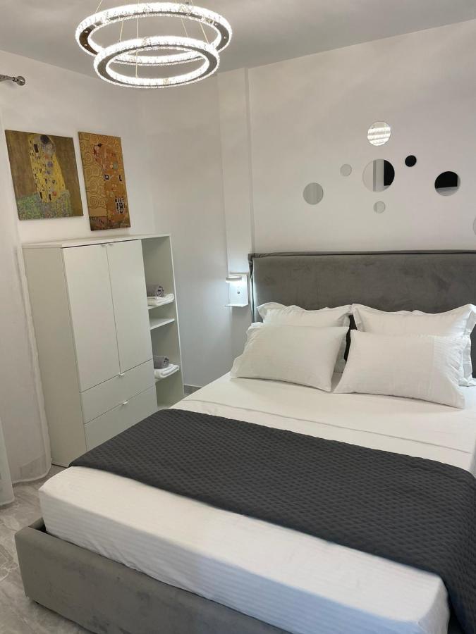 Flowery Penthouse In City Centre Of سالونيك المظهر الخارجي الصورة